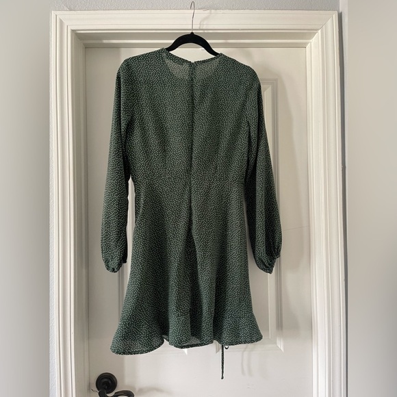 MISSGUIDED Green Polka Dot Dress - Picture 2 of 3